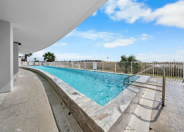 Island Tower 2203 By Youngs Suncoast