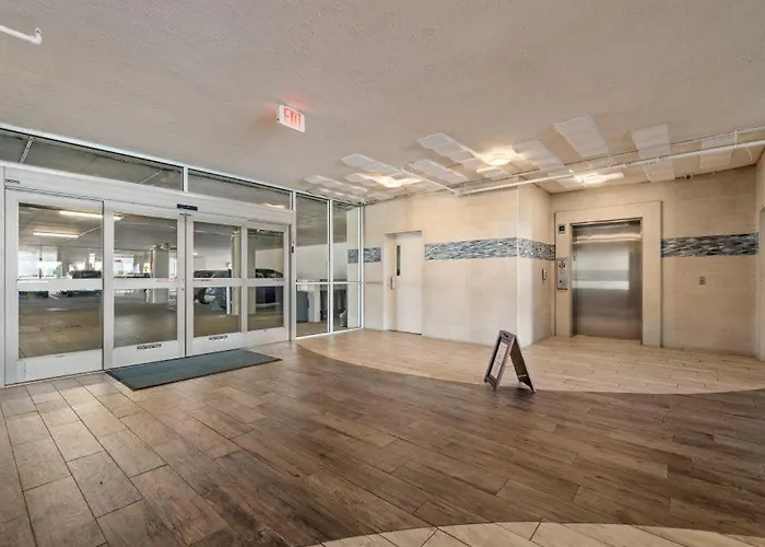 Island Tower 2203 By Youngs Suncoast